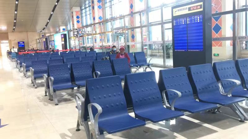 中缅边境临沧机场大洋椅业旅客座椅实景图(图3)