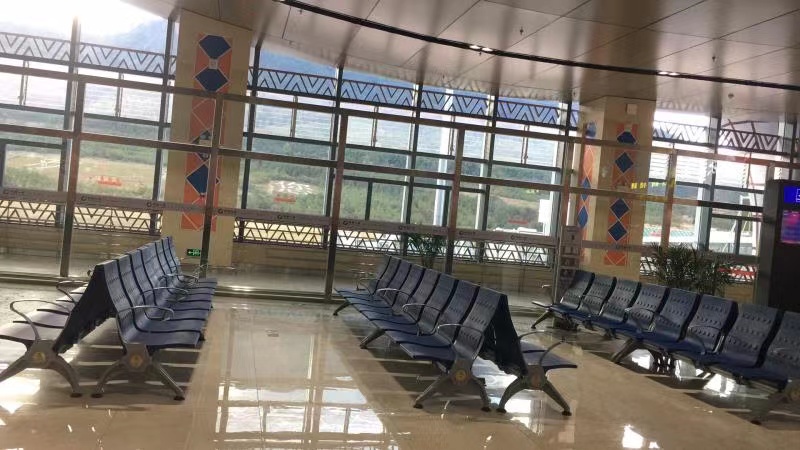 中缅边境临沧机场大洋椅业旅客座椅实景图(图4)