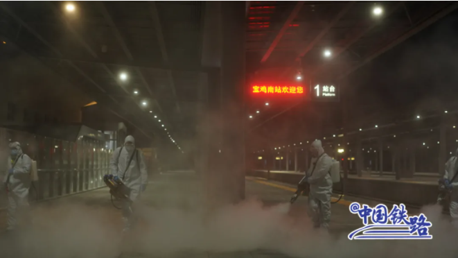 很开心，看到宝鸡火车站 13年前采购的大洋椅业旅客座椅还是这么新。(图7)